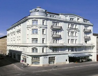 Отель Johann Strauss Вена