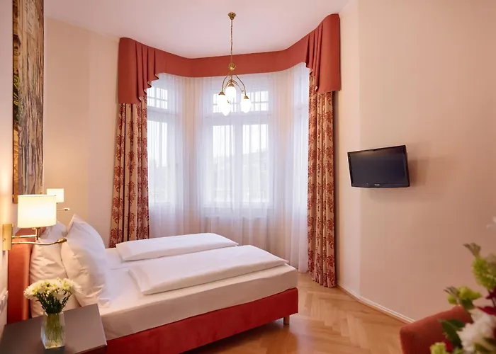 Johann Strauss 4*