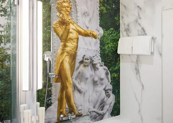 Отель Johann Strauss 4*